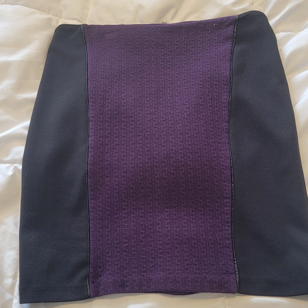 Laundry By Shelli Segal Purple and Black Pencil Skirt